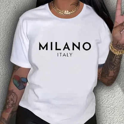 Бяла тениска с минималистичен черен надпис Milano Italy