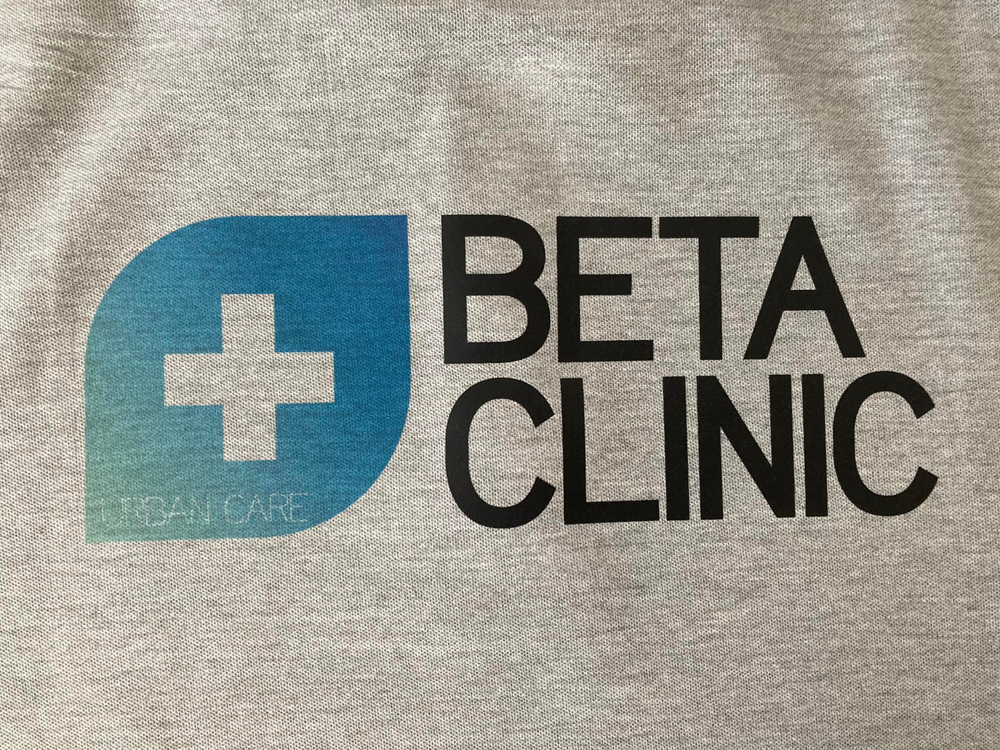 Фирмени тениски за Beta Clinic
