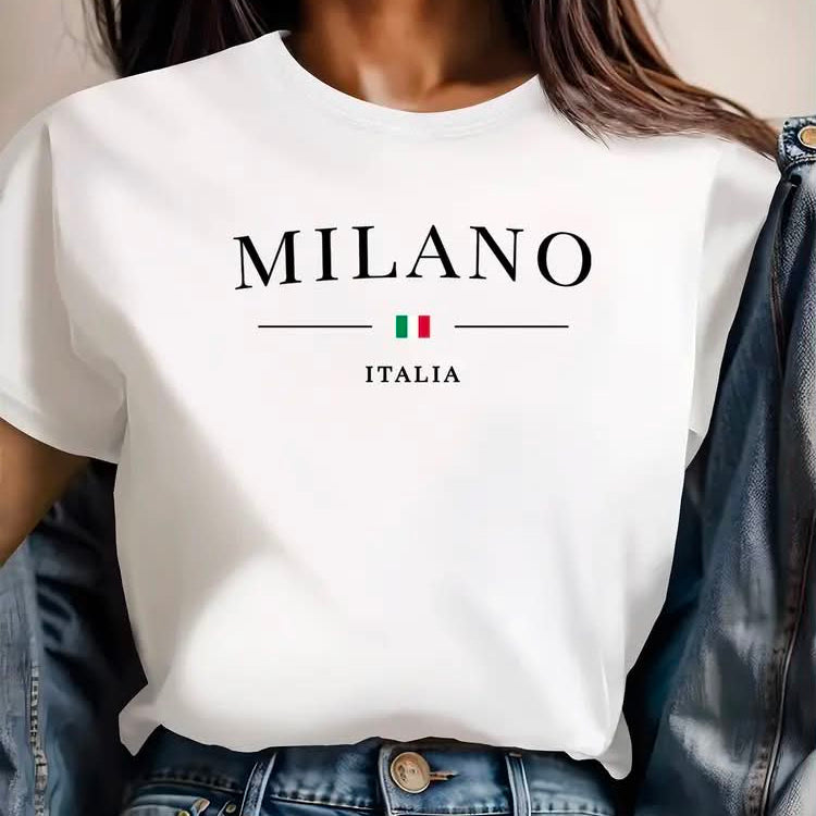 Бяла дамска тениска с изчистен черен надпис Milano Italy в модерен стил